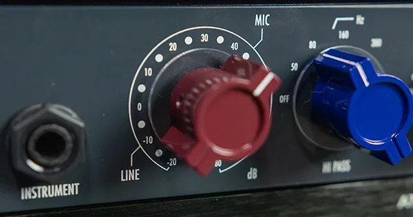 An image of the WA73-EQ's preamp knob.