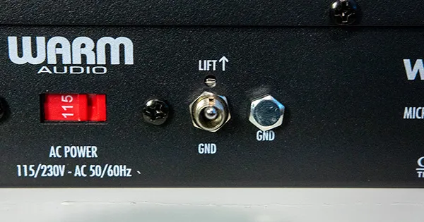 An image of the ground lift switch on the back of the WA73-EQ.